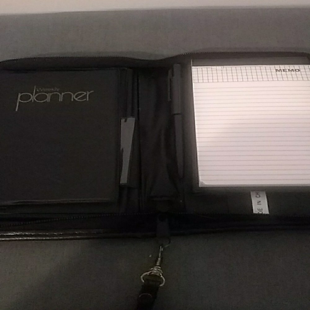 Hand/Wrist carrying Planner